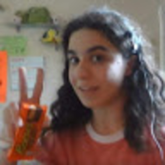 Meet your Posher, Ariella - Picture 1 of 1